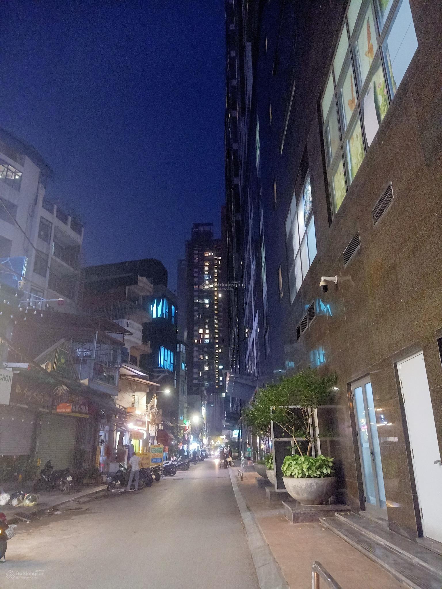 CỰC PHẨM SIÊU HIẾM PHÂN LÔ PHỐ LÊ VĂN LƯƠNG, 98M2 x 3 TẦNG, ÔTÔ TRÁNH, KINH DOANH SẦM UẤT,ĐA DẠNG