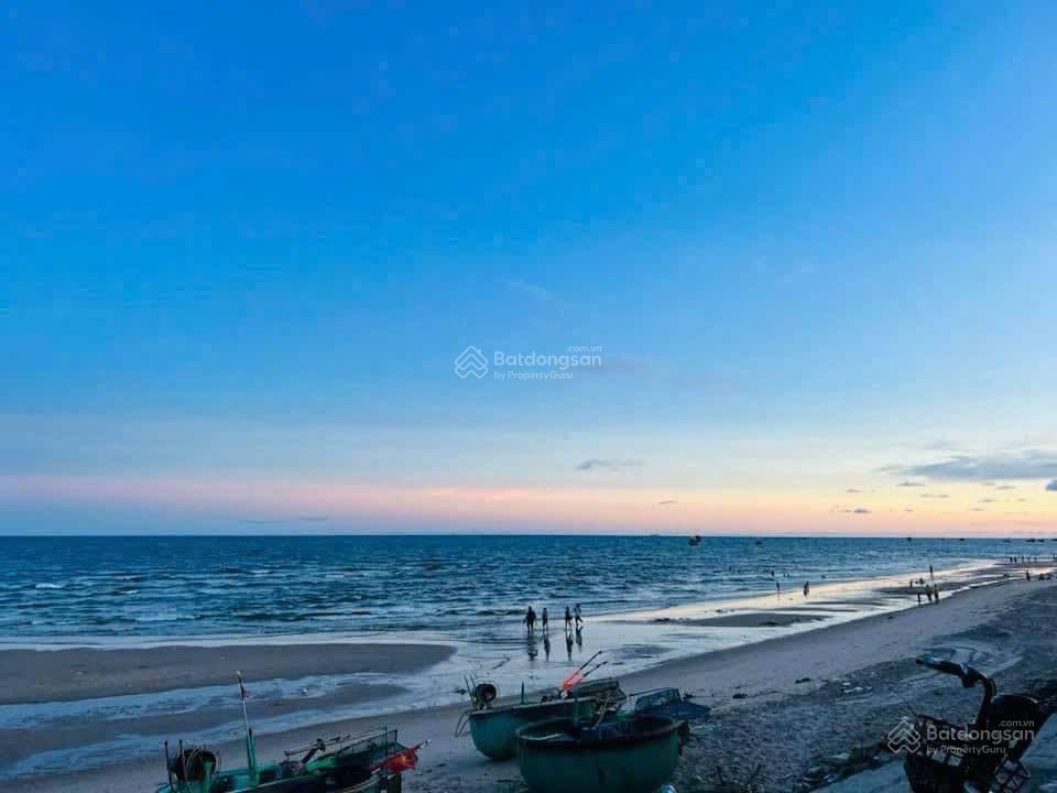 Rẻ nhất thị trường mặt tiền view biển xã Phước Hải TPHCM ngang 5,6x17m full thổ cư giá chỉ 7tỷ1