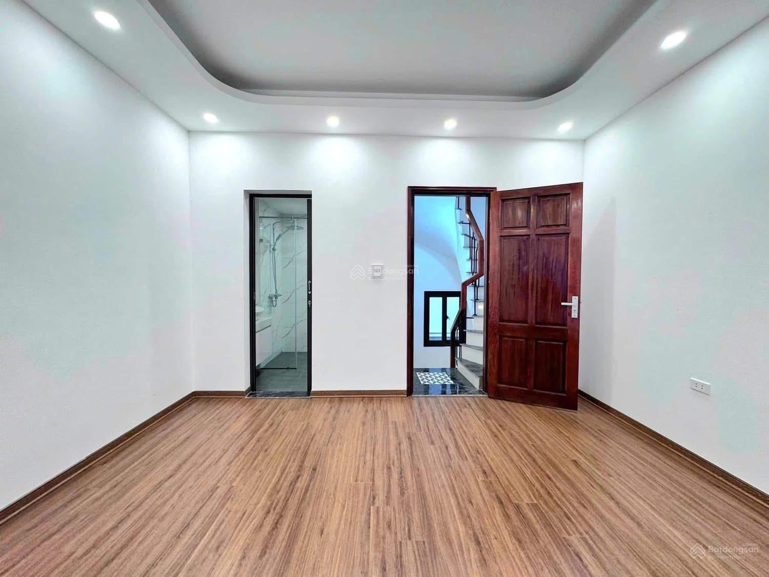 5.6 Tỷ, Nhà Phố Mỹ Đình, Hàng Xóm Vin SmartCity, Ô TÔ Lùi Cửa, 35m, 5Tầng Mới Koong 5.6 Tỷ, Nhà Phố Mỹ Đình, Hàng Xóm Vin SmartCity, Ô TÔ Lùi Cửa, 35m, 5Tầng Mới Koong