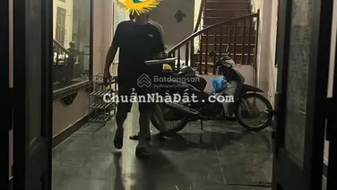 Cho thuê nhà riêng ngõ 199A Cầu Diễn, 53m2, 3 tầng, 4PN, 8 tr/th. LH: 0984 536 ***