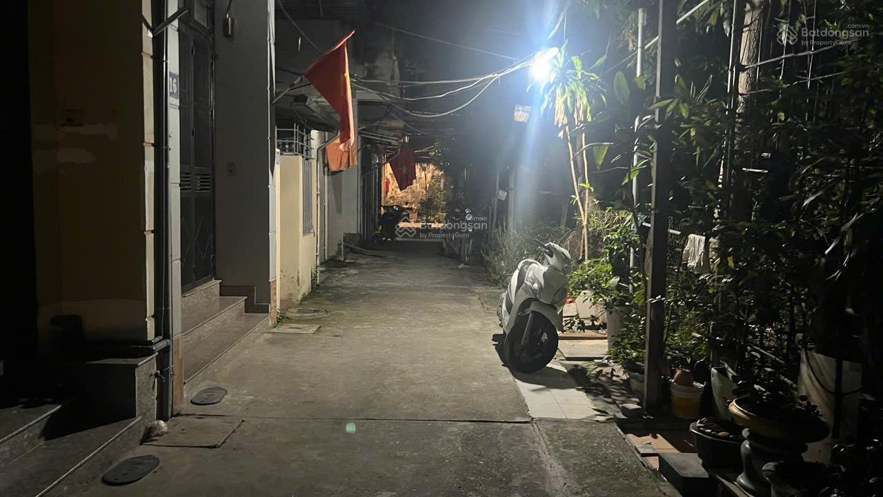 Cho thuê nhà riêng ngõ 199A Cầu Diễn, 53m2, 3 tầng, 4PN, 8 tr/th. LH: 0984 536 *** Cho thuê nhà riêng ngõ 199A Cầu Diễn, 53m2, 3 tầng, 4PN, 8 tr/th. LH: 0984 536 ***