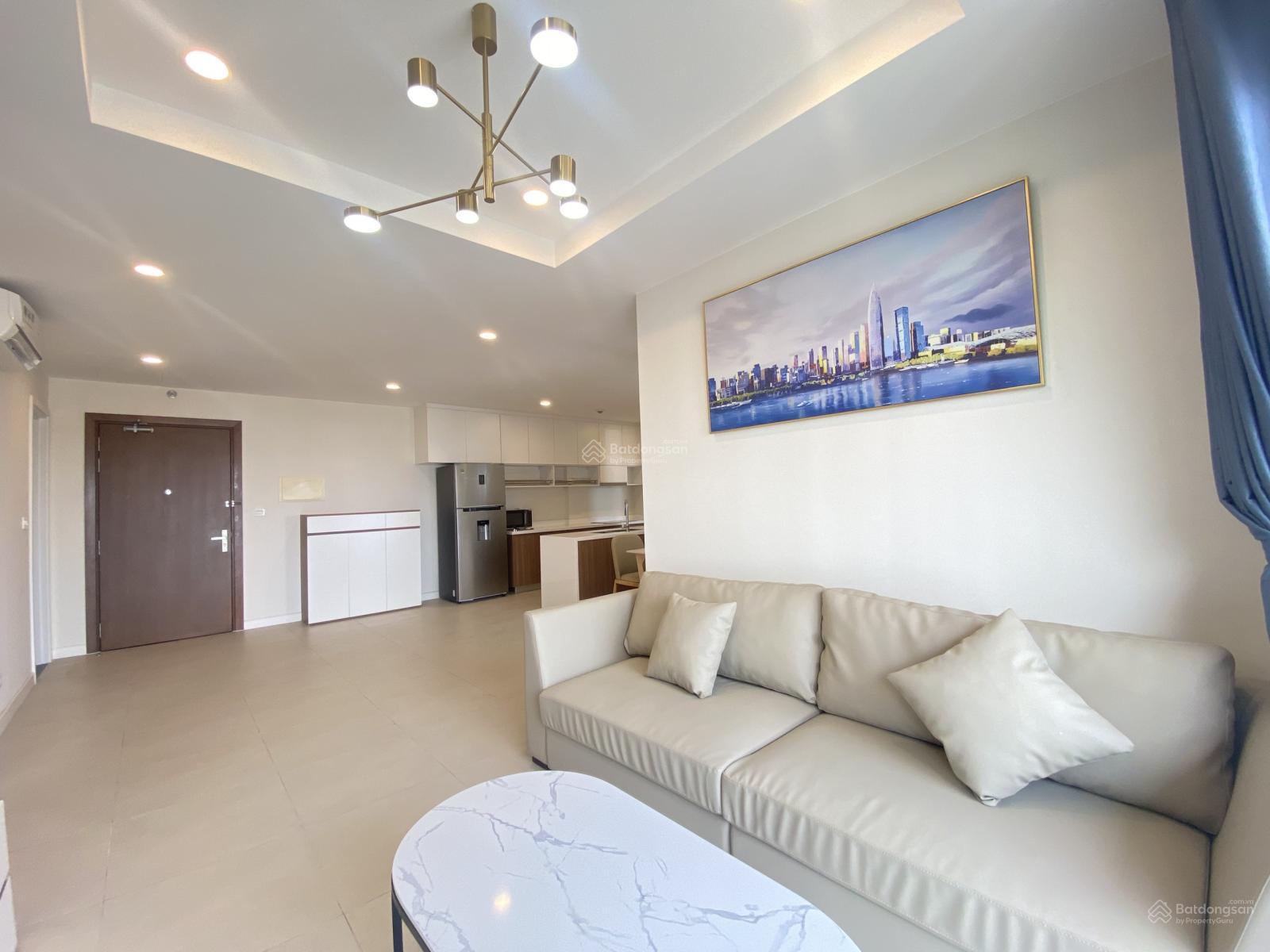 Cho thuê căn hộ cao cấp Kosmo Tây Hồ view đẹp, full nội thất