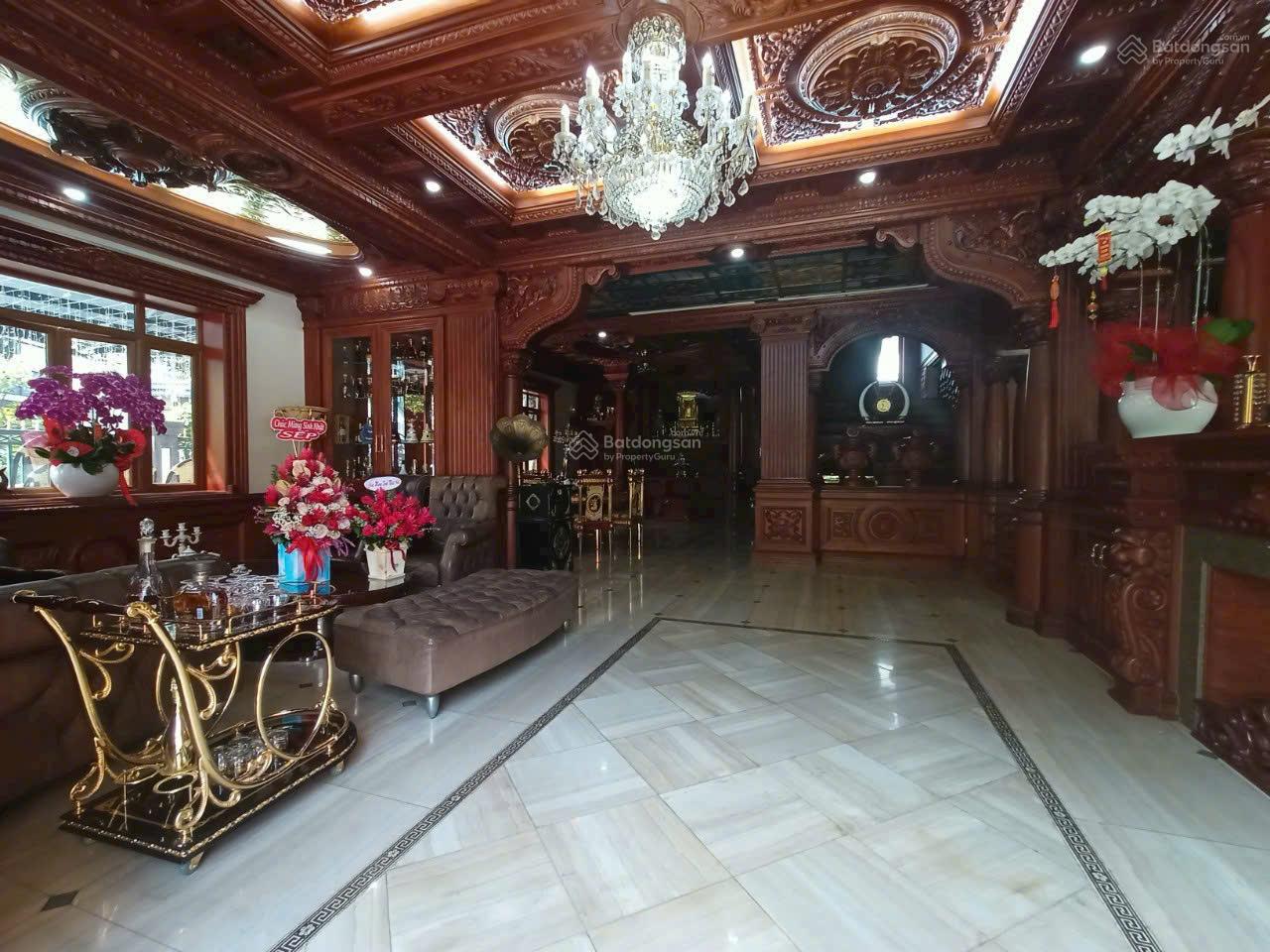 Bán biệt thự view đẹp tại Mỹ Tú 1, Lý Long Tường, Q7, 215 tỷ, 480m2