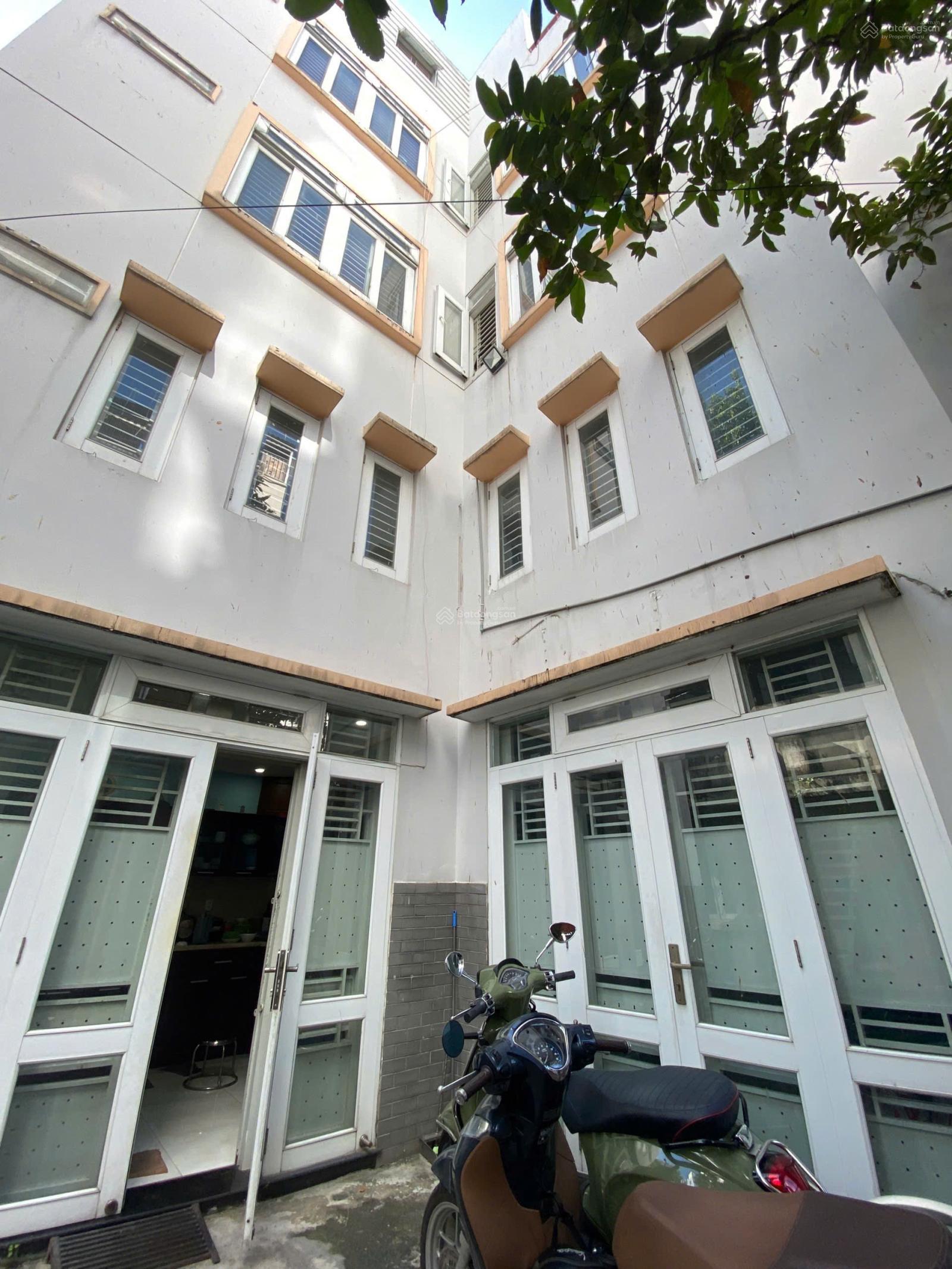 Cho thuê nhà mặt tiền số 4 đường Hoà Mỹ, P. Đakao, Quận 1