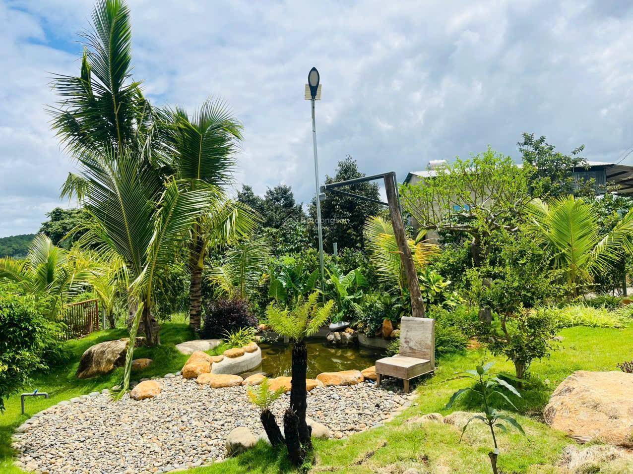 Nhà vườn nghỉ dưỡng view mặt hồ gần Quốc Lộ 27