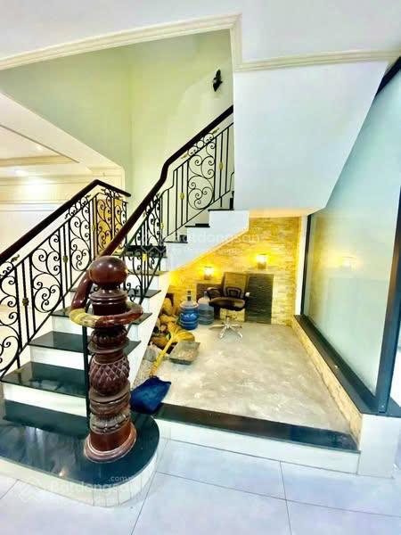 Cho thuê nhà 90A Hoa Lan, Phường 2, Phú Nhuận - DT 5x22 mét - 6 phòng lớn