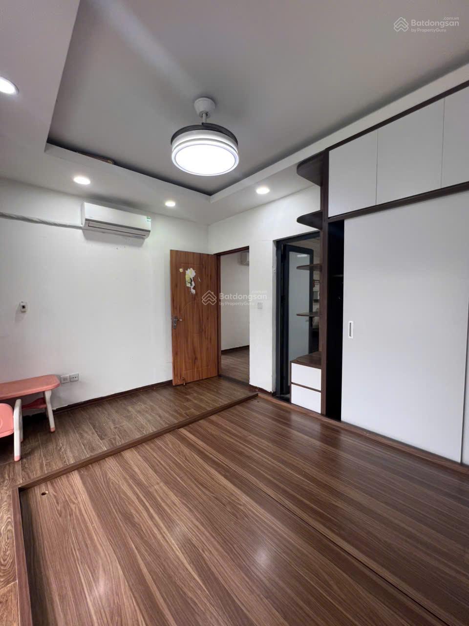 Cho thuê TTTM xa la, Hà Đông, 57m2, 2 ngủ 1 vệ sinh