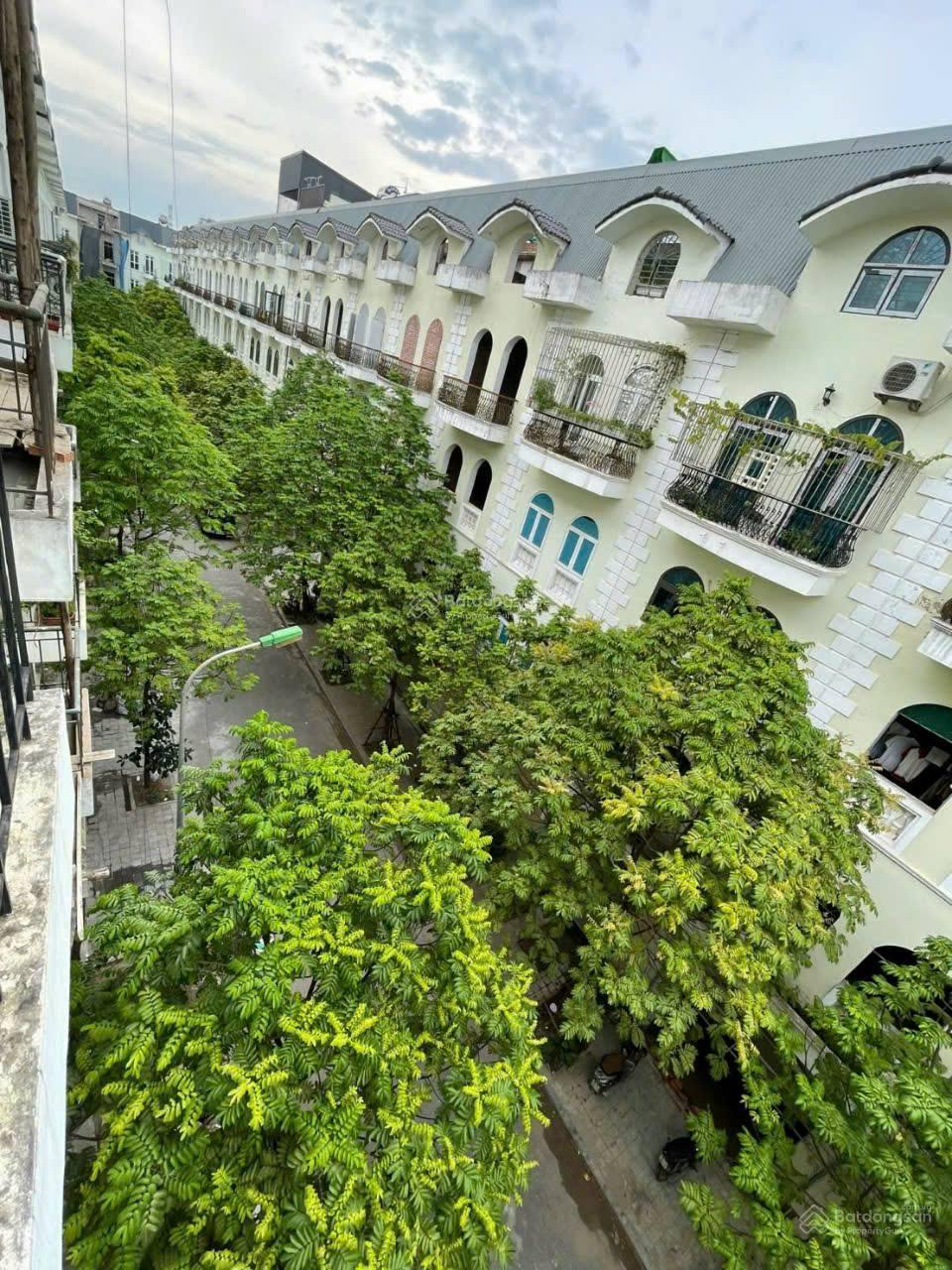 Siêu hiếm 90 m, 5 tầng, thang máy, 17 tỷ, liền kề KĐT Đô Nghĩa, Yên Nghĩa, Hà Đông, Kinh doanh.