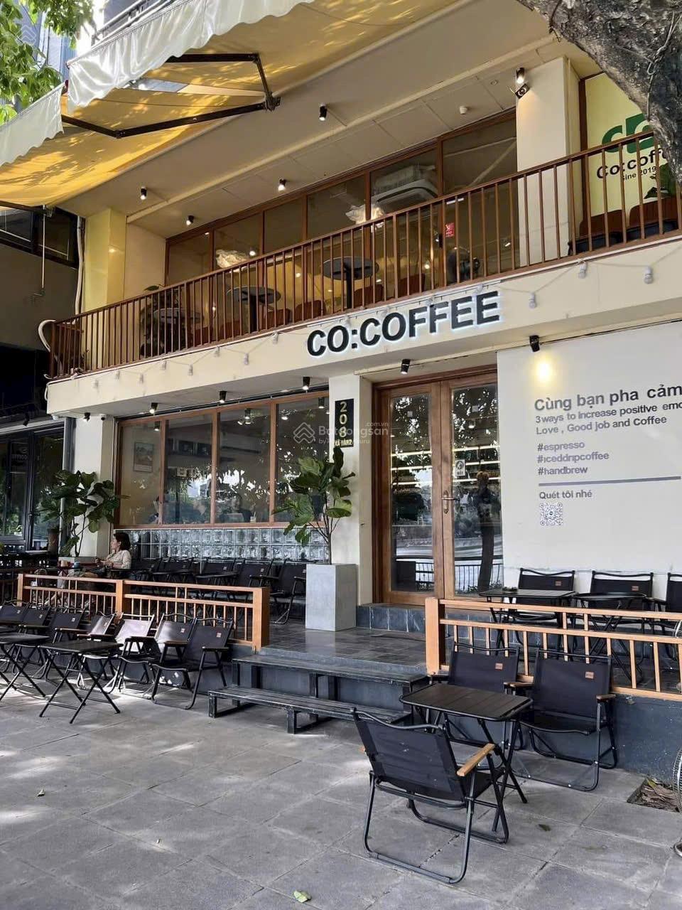 Cho thuê nhà mặt phố Trương Công Giai, mặt tiền: 11m, diện tích tổng: 100m2/2 tầng, cà phê, đồ uống Cho thuê nhà mặt phố Trương Công Giai, mặt tiền: 11m, diện tích tổng: 100m2/2 tầng, cà phê, đồ uống