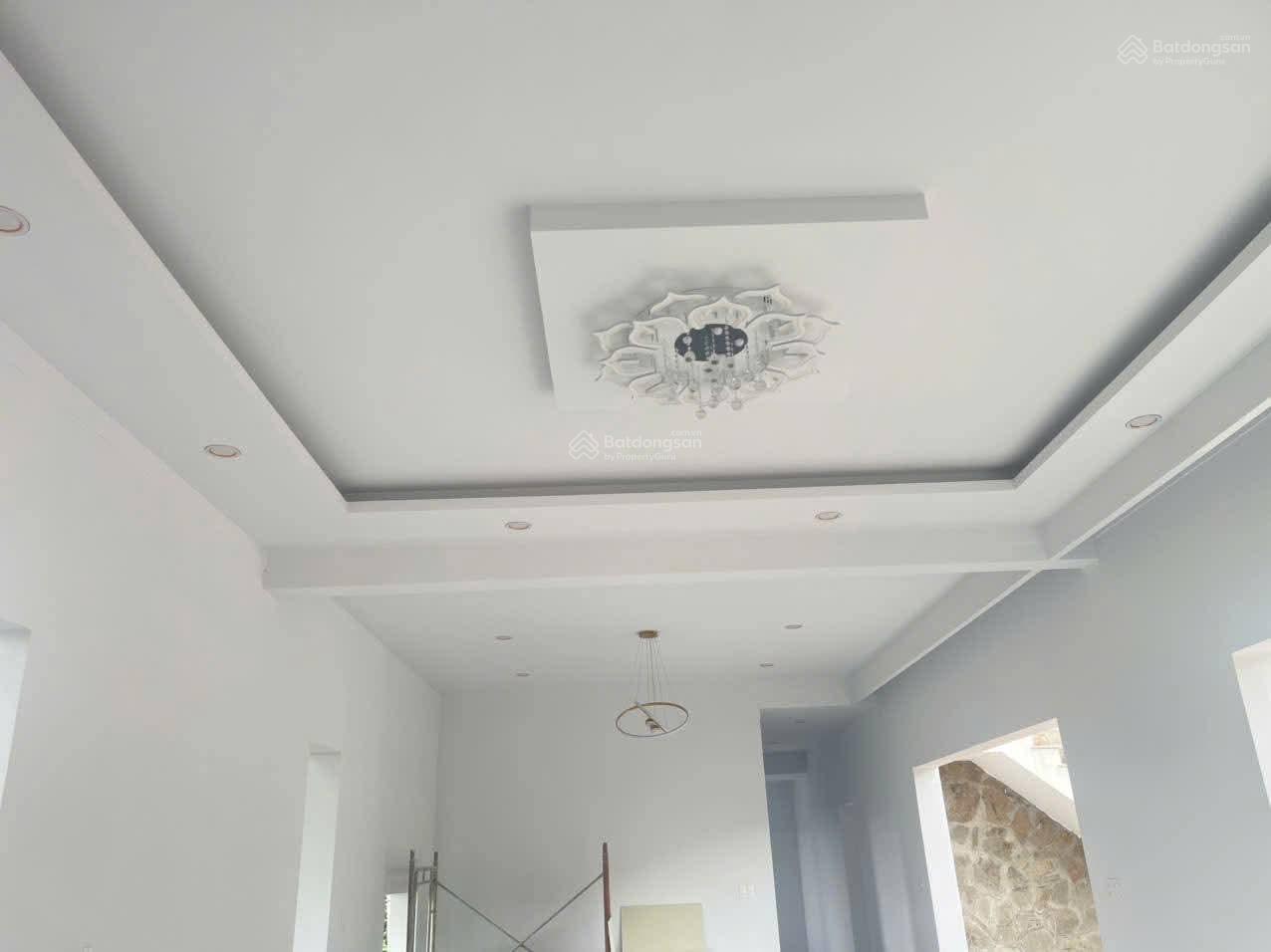 Villa nghỉ dưỡng full nội thất gần Đà Lạt