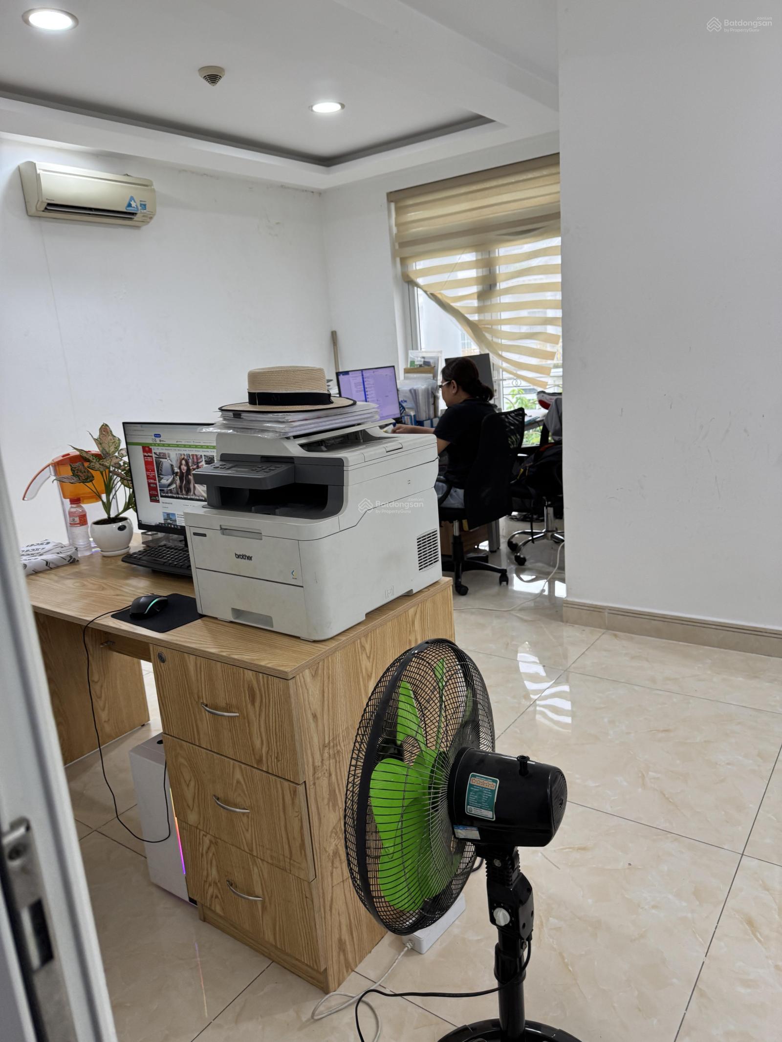 Hàng hiếm MT thống nhất Gò vấp 5x20m 4 tầng đct 30tr/tháng giá bán 15 tỷ tl