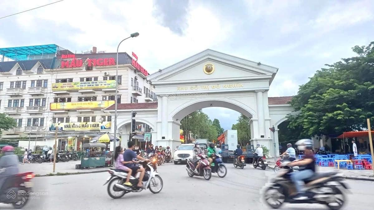 Bán gấp nhà 4 tầng, 65 m, nhỉnh 4 tỷ, Yên Nghĩa, Hà Đông, kinh doanh cho thuê dòng tiền đỉnh.