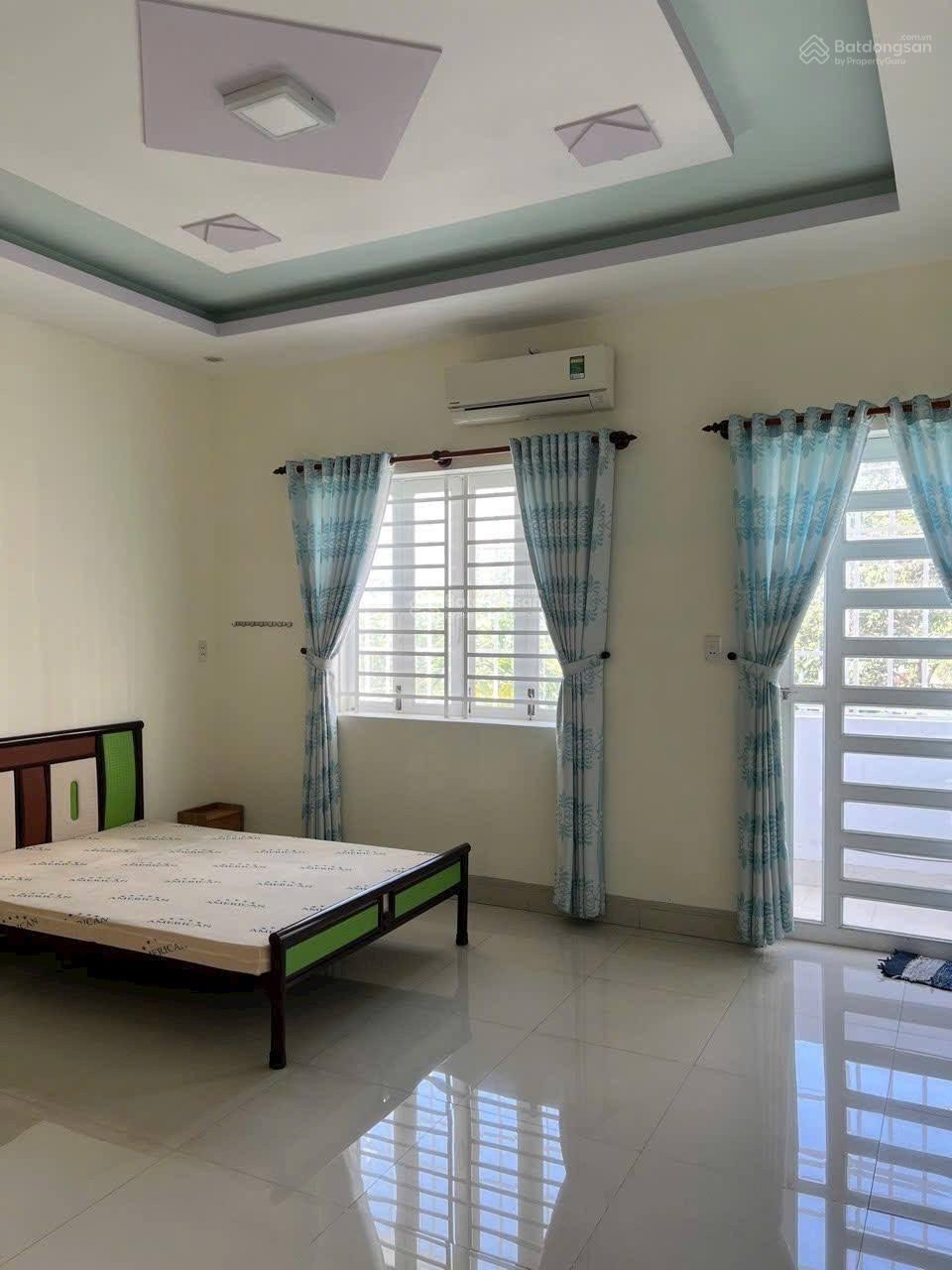 Bán Nhà Trung Tâm TP Bà Rịa nay là Phường Bà Rịa TP Hồ Chí Minh DT: 5x20 - Sổ Hồng Chính Chủ 4ty590