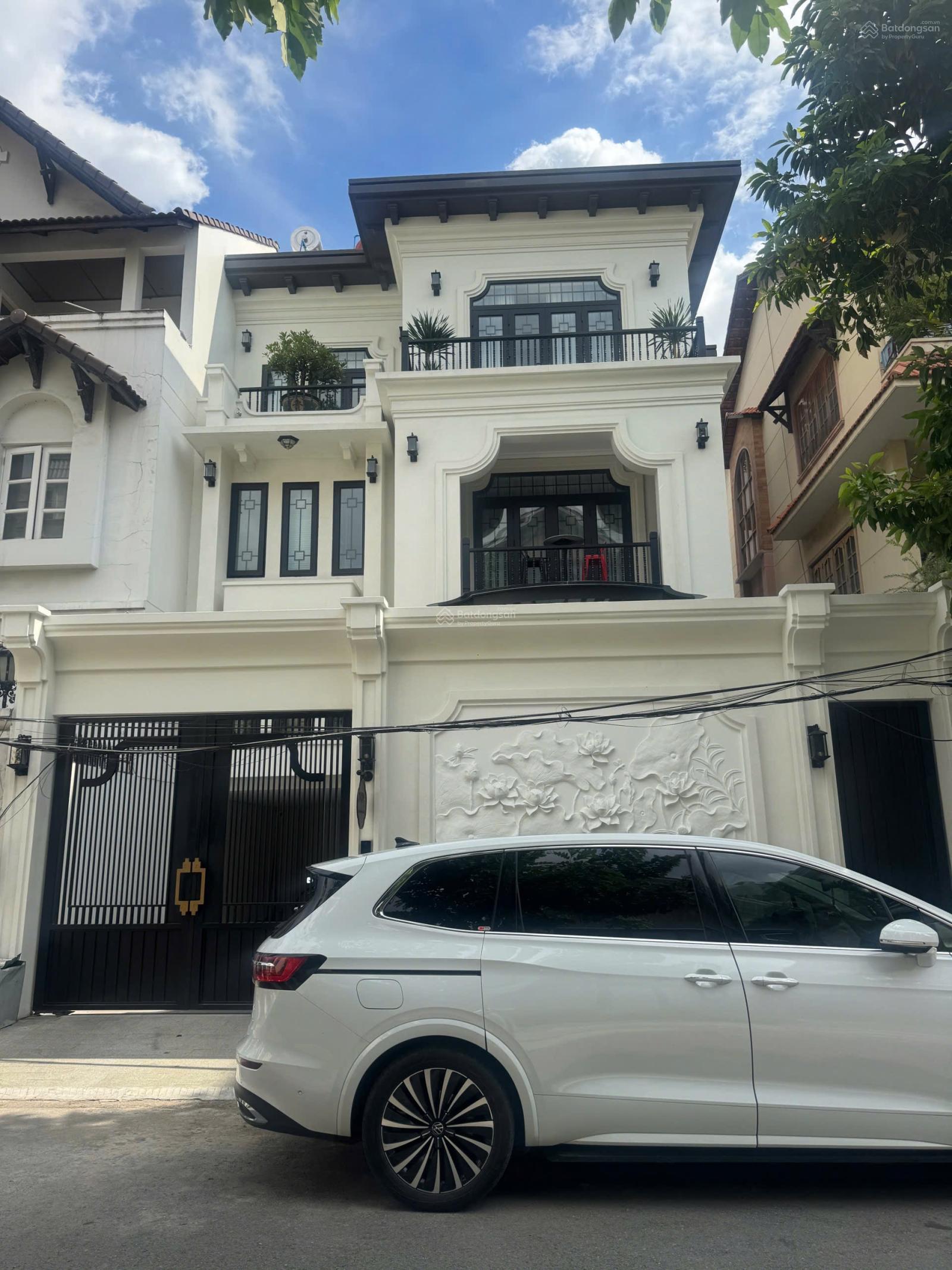 Chính chủ Bán Biệt Thự Hiện Đại Khu B Đường 19, An Phú, Q2 DT 10x20 Đông Nam Hầm 3 Lầu 46 tỷ