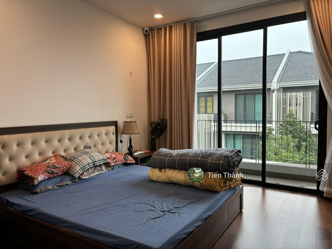 Nhà vườn The Mansions - ParkCity Hà Nội, diện tích 154m2 xây 3 tầng, hoàn thiện full nội thất.
