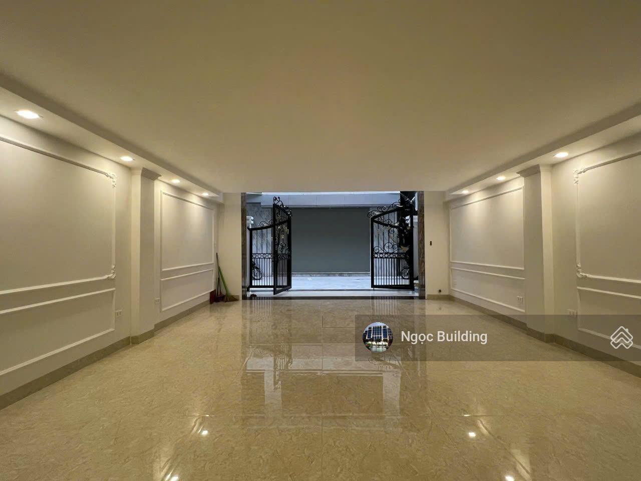 Cần cho thuê gấp sàn Văn Phòng liền kề 18 khu A10 Nguyễn Chánh, Nam Trung Yên. Dt 80m/sàn. Giá 9tr