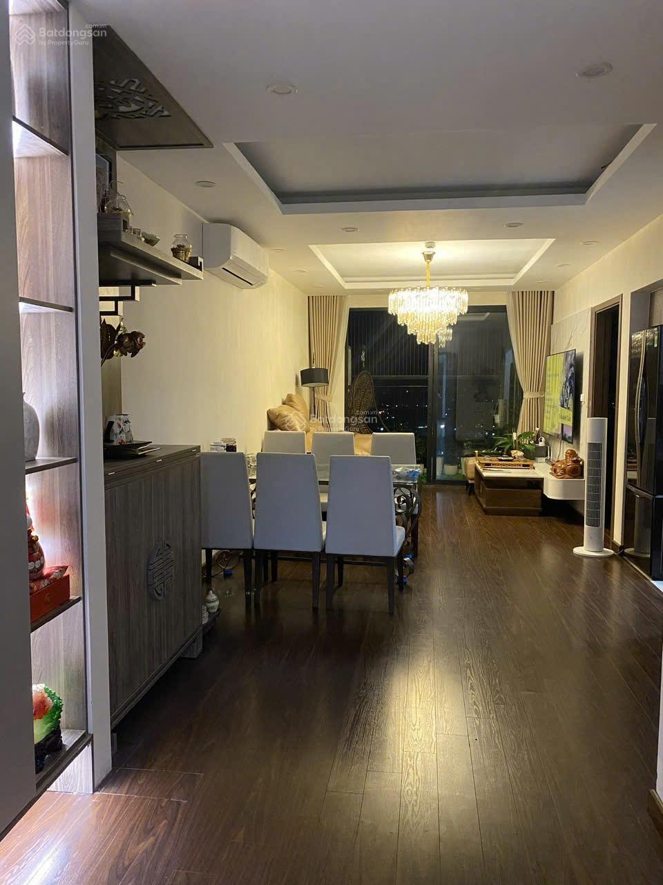 Gia đình tôi cần bán gấp căn 2 ngủ -chung cư Beasky, Hoàng Mai, DT 69 m Giá 5,1 tỷ, Sẵn sổ