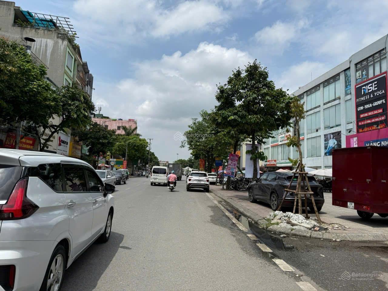 CẦN BÁN NHÀ MẶT PHỐ SÀI ĐỒNG LONG BIÊN HÀ NỘI.