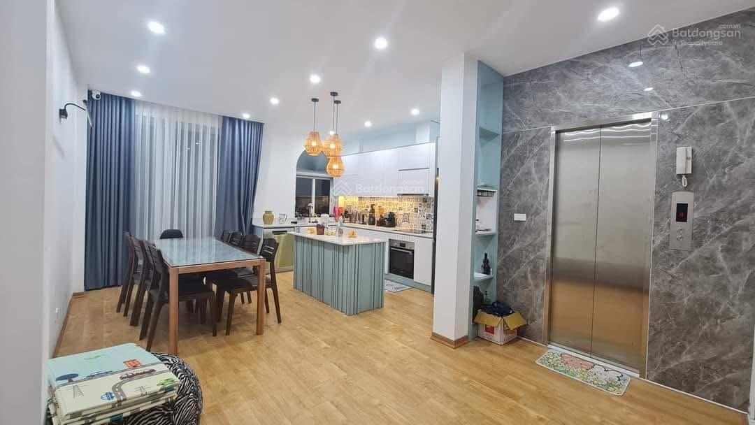 BÁN NHÀ ĐẸP PHỐ HOÀNG CẦU -ĐỐNG ĐA- 69M2 -5 TẦNG -THANG MÁY -Ô TÔ TRÁNH -KINH DOANH - Ở CỰC SƯỚNG