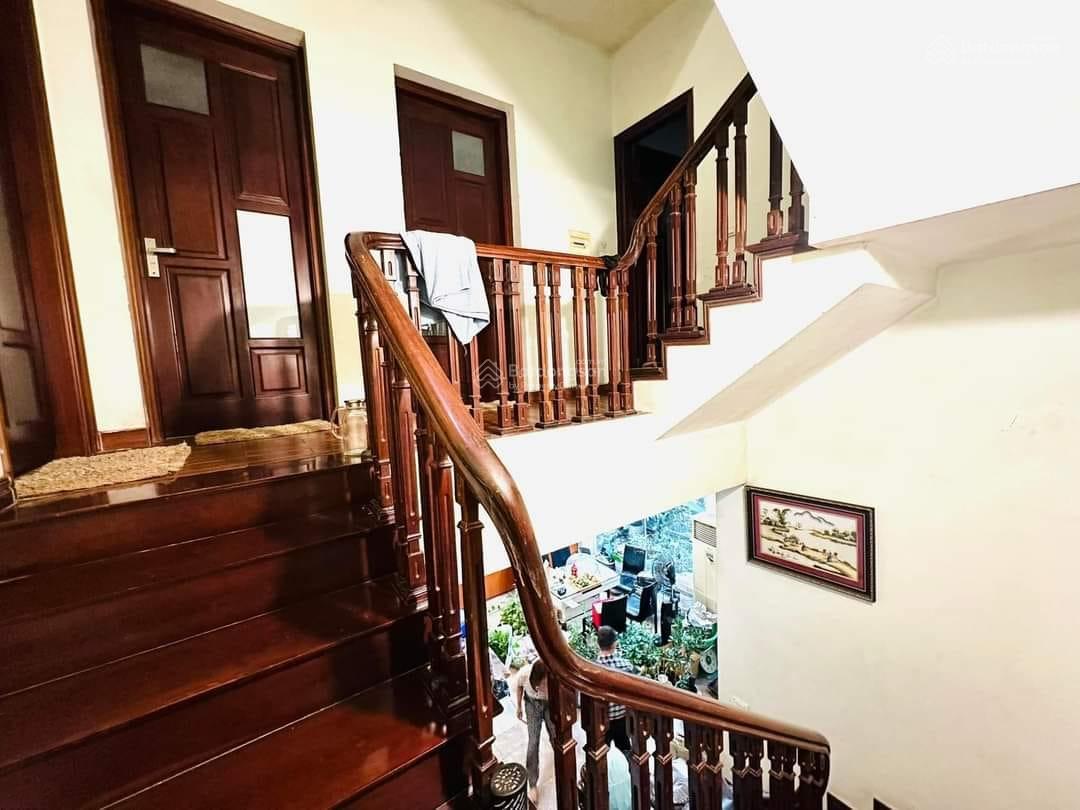 Do dòng tiền cần bán LK 100m2, 5T, KD, giá hợp lý tại Nguyễn Khuyến, Đường 19/5, Văn Quán, Hà Đông Do dòng tiền cần bán LK 100m2, 5T, KD, giá hợp lý tại Nguyễn Khuyến, Đường 19/5, Văn Quán, Hà Đông