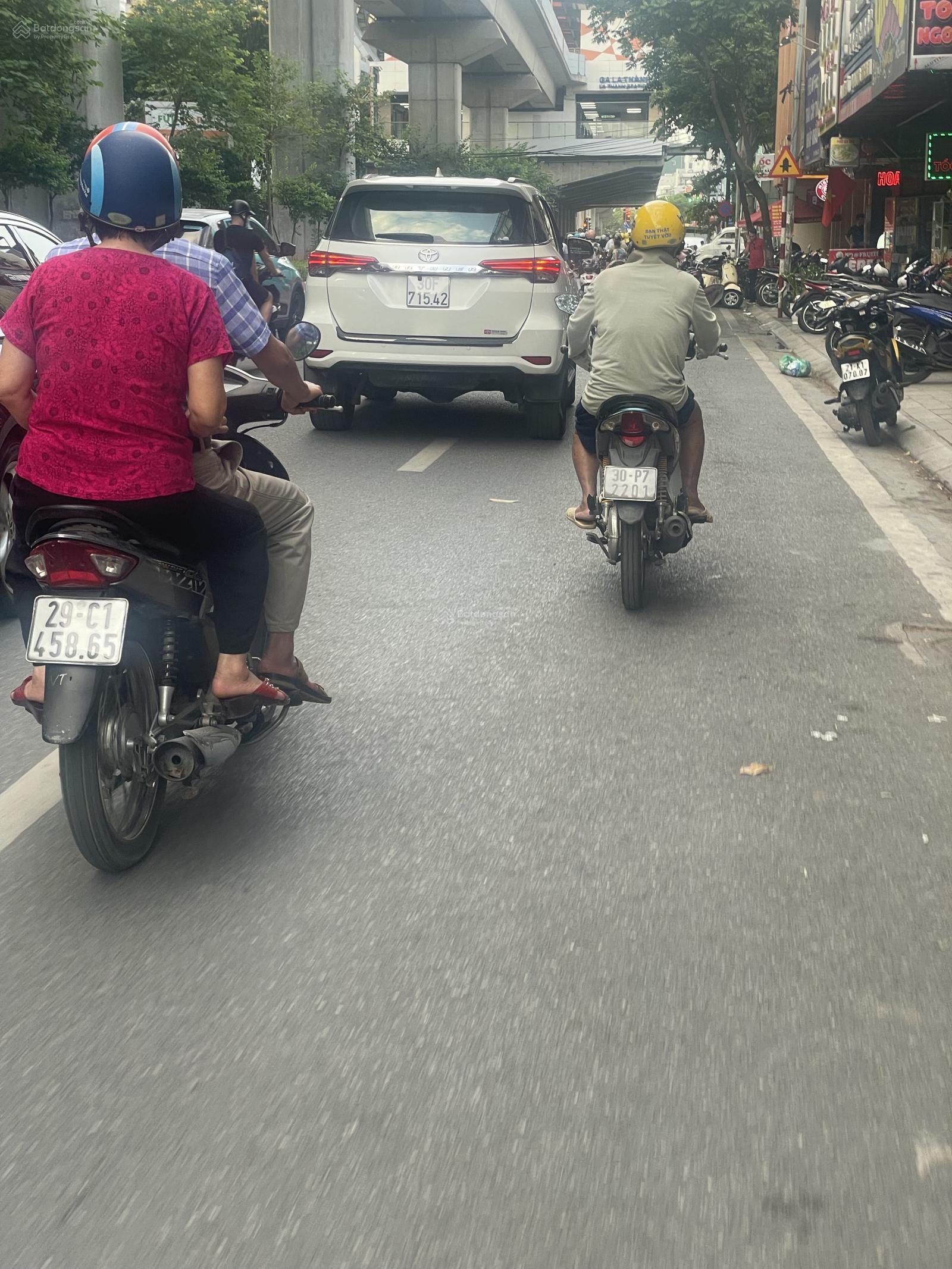 Phân Lô Nguyên Hồng Đống Đa, Ô tô đỗ cửa: 67m- 27 tỷ