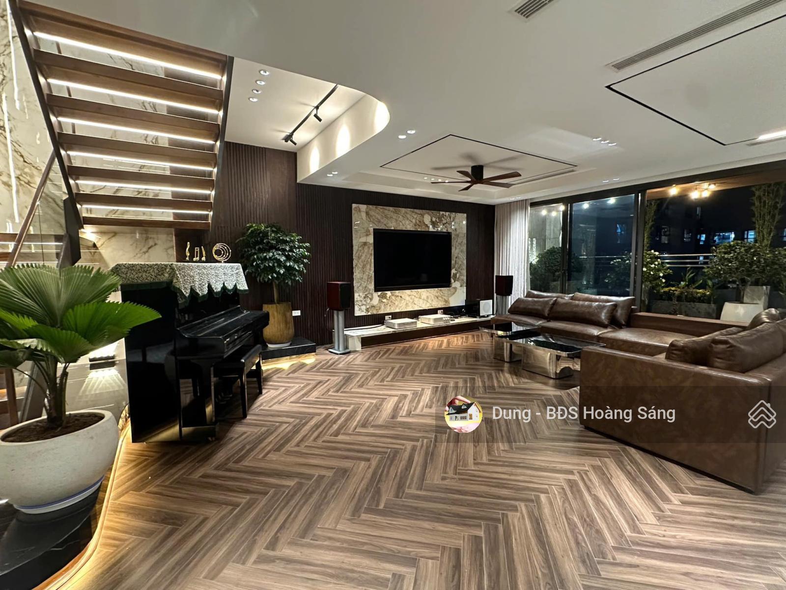 Chính chủ gửi bán penthouse - duplex Thanh Xuân Complex, 171.4m2, 4 ngủ 3VS, 17tỷ, LH 0936 218 ***