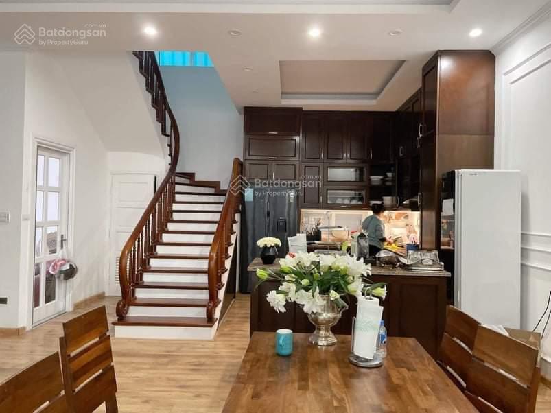 HÍNH CHỦ BÁN GẤP BIỆT THỰ 150 M, 3 TẦNG, GARA  CỔ LINH, LONG BIÊN  NHỈNH 20 TỶ
