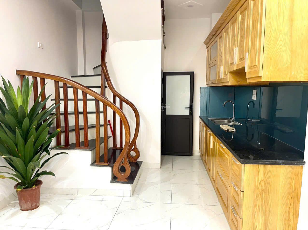 Cho thuê nhà riêng ngõ 146 đường 19/5 nhà mới tinh, full đồ, xách vali về ở ngay