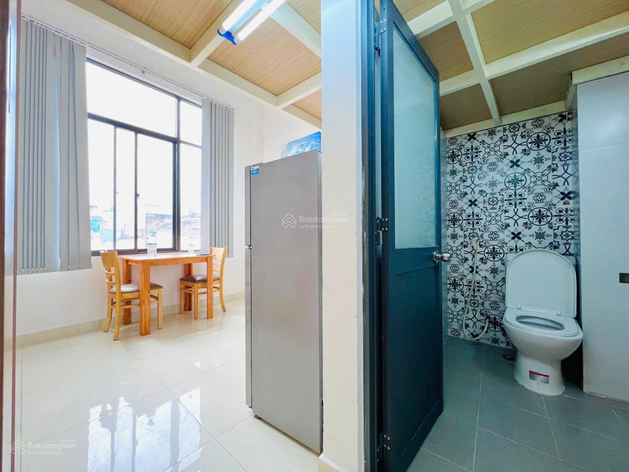 Phòng có gác (duplex) cửa sổ lớn full nội thất ở Lê Văn Duyệt gần cầu Bông, ĐH Hồng Bàng Bình Thạnh