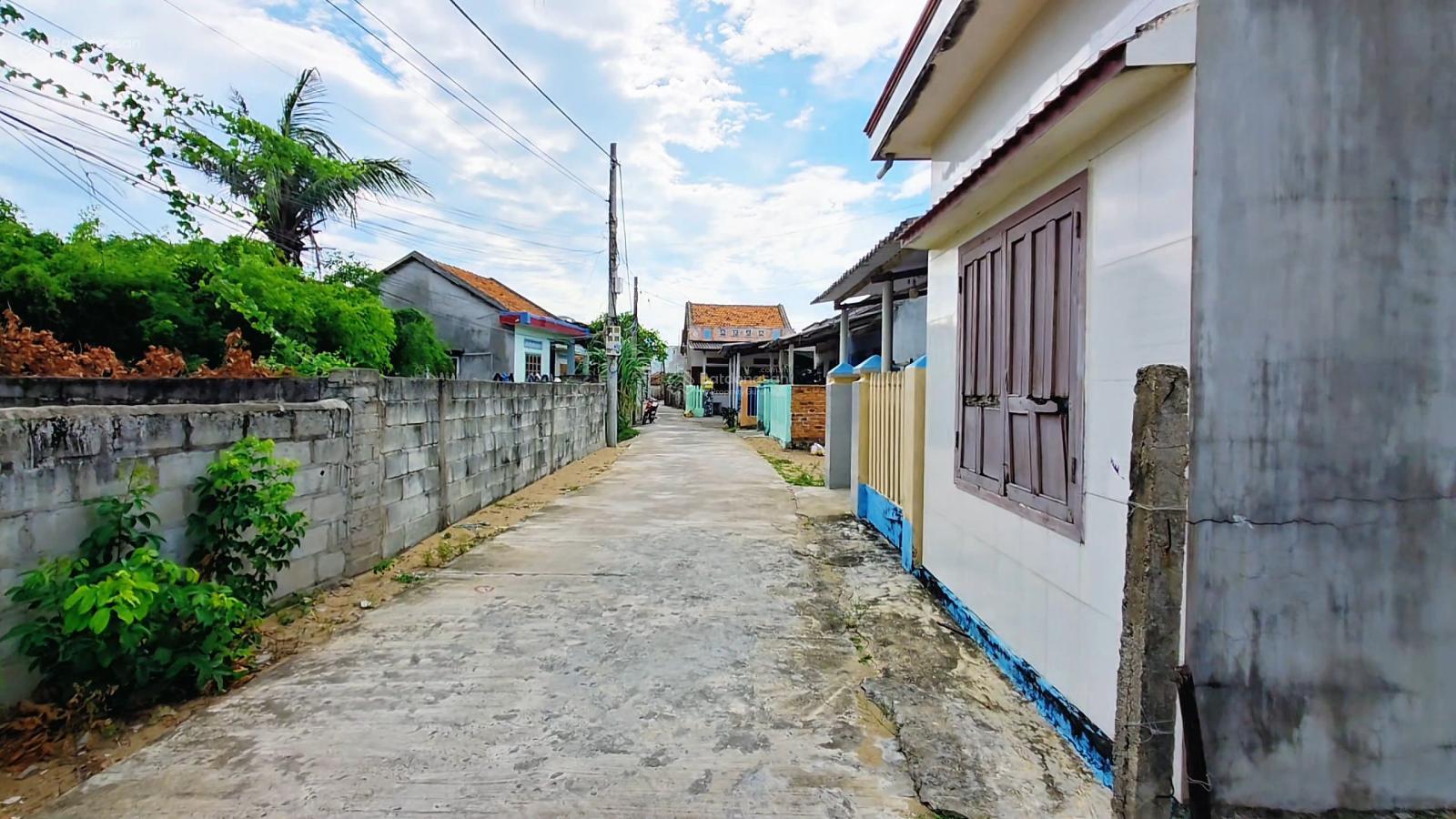 Cần bán lô đất 145m2 sát biển 100m, tại biển làng Chài Lò 1, cách sân bay 7km