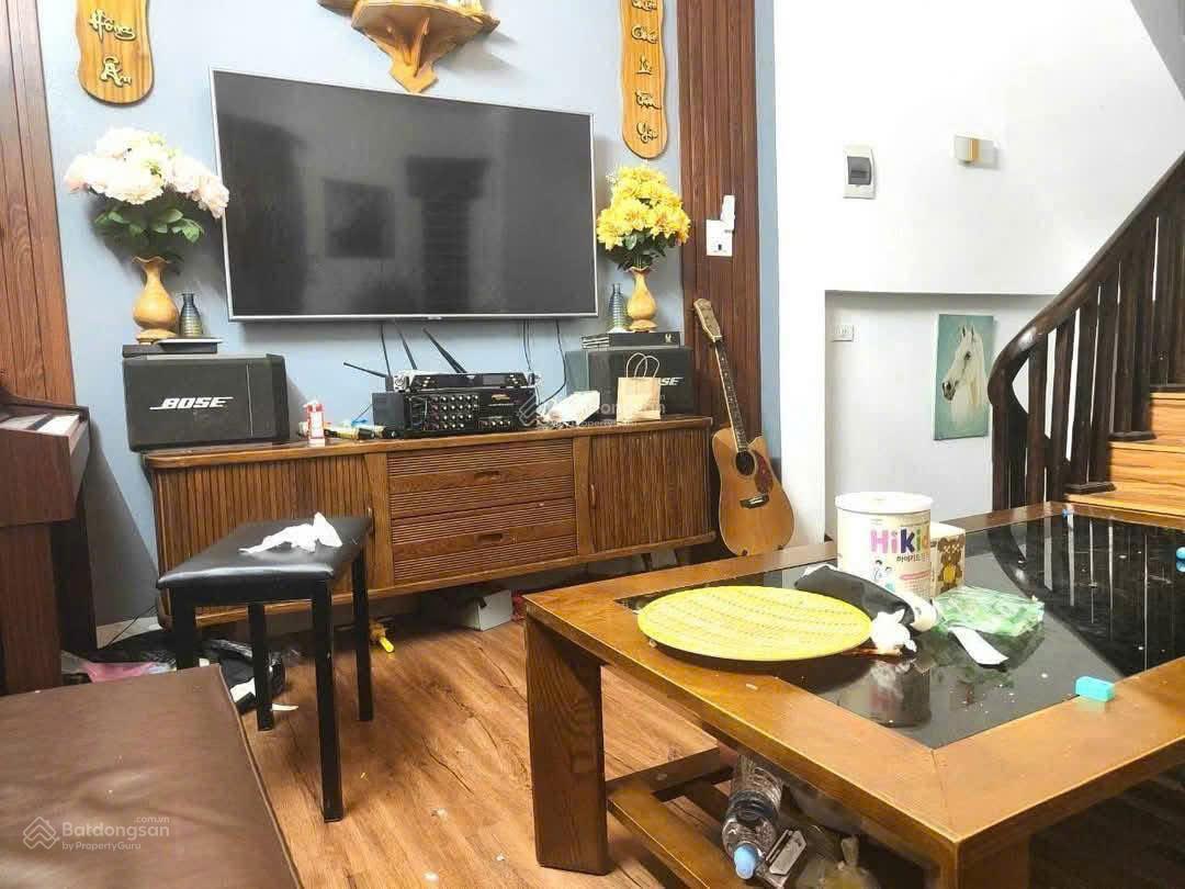 KHU VỰC CẦU DIỄN - LÔ GÓC 2 THOÁNG VĨNH VIỄN VF3 ĐỖ CỬA