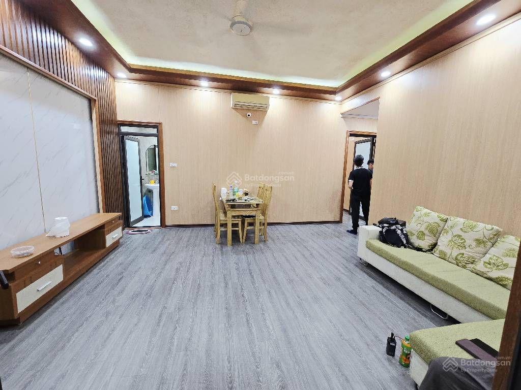 Chung cư 137 Nguyễn Ngọc Vũ DT 68m2, giá 4.85 tỷ Cầu Giấy