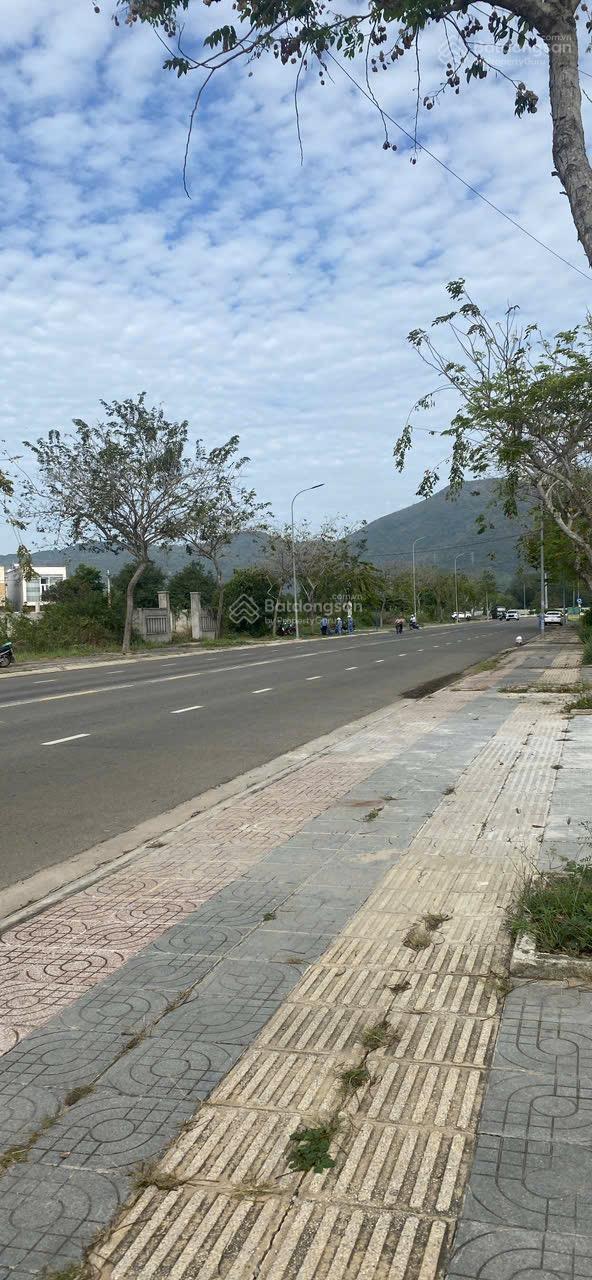 Đất nền Mô Xoài, 6,5 tỷ, 445.8m2, mặt tiền 9.5m, pháp lý đầy đủ, hot