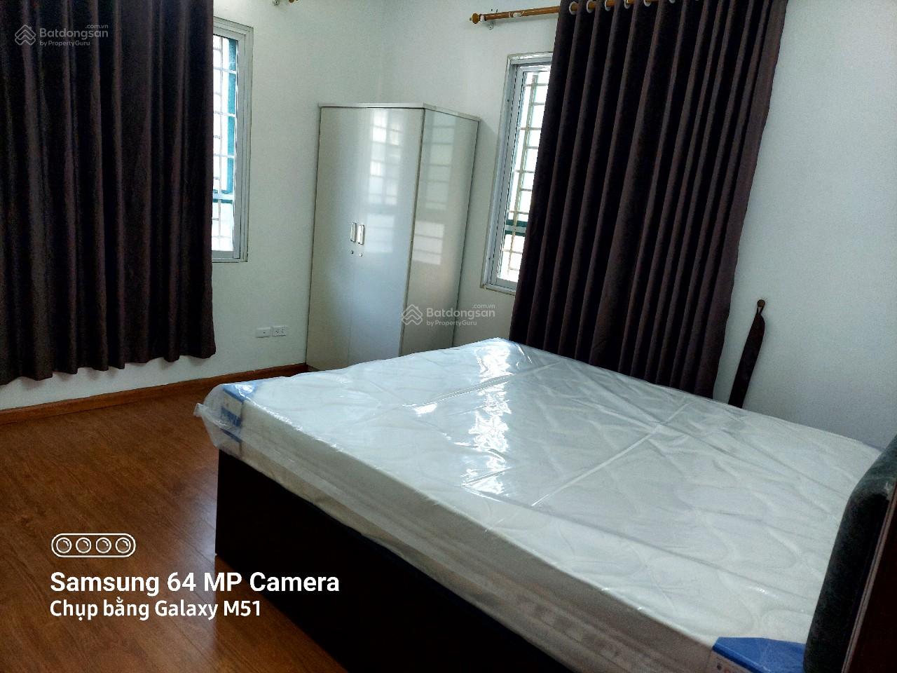 Chính chủ cho thuê căn góc 120m2, 3 ngủ - tòa 17T8 Hoàng Đạo Thúy