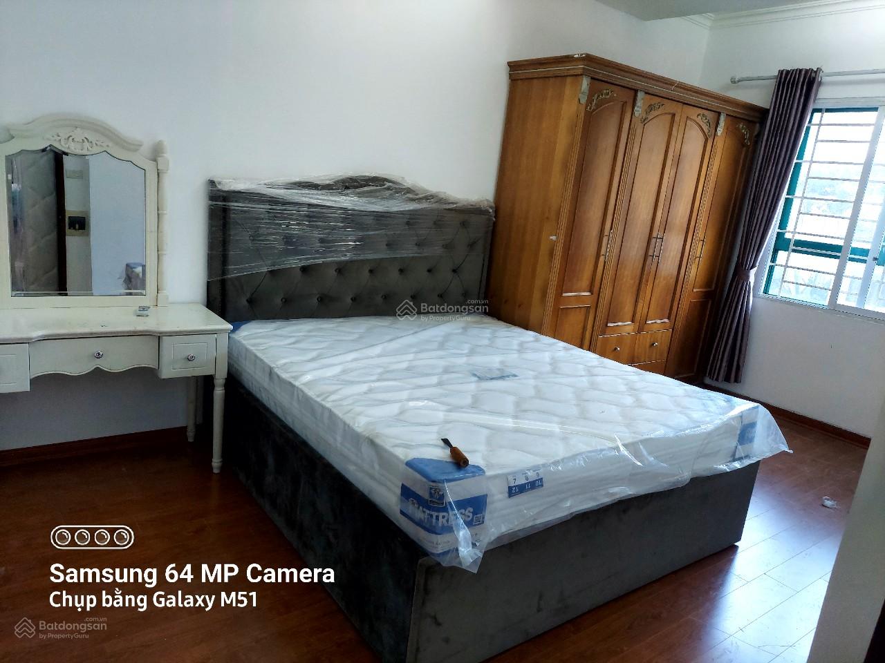 Chính chủ cho thuê căn góc 120m2, 3 ngủ - tòa 17T8 Hoàng Đạo Thúy