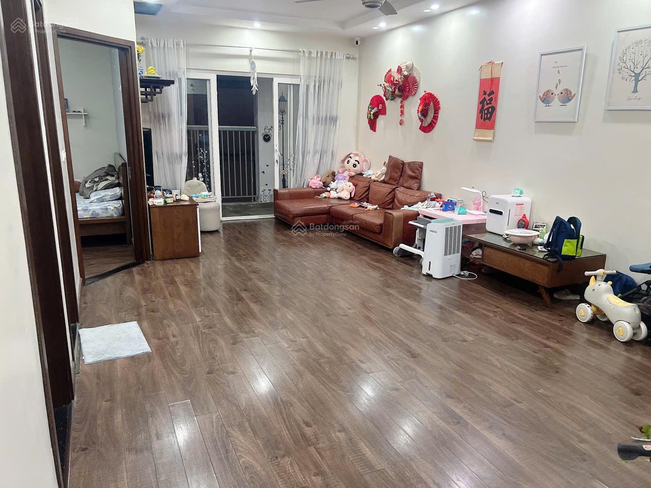 Cần cho thuê căn hộ ở CT2B Mễ Trì Hạ 85m2, 2pn, 2 wc giá 13.5tr/tháng nhà ở ngay
