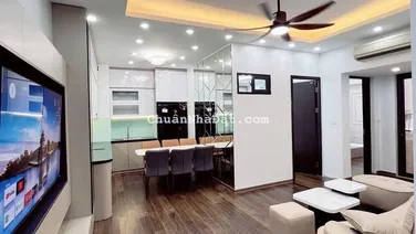 Bán căn chung cư cao cấp 3 ngủ trung tâm Cầu Giấy, nội thất hiện đại, dân trí cao, ở thích, hiếm