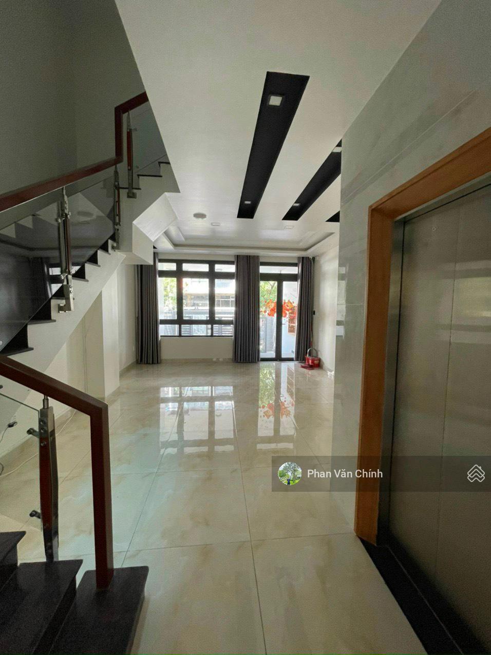 Nhà nguyên căn Vạn Phúc City, Thủ Đức, Hoàn thiện có thang máy gía 36,5 triệu