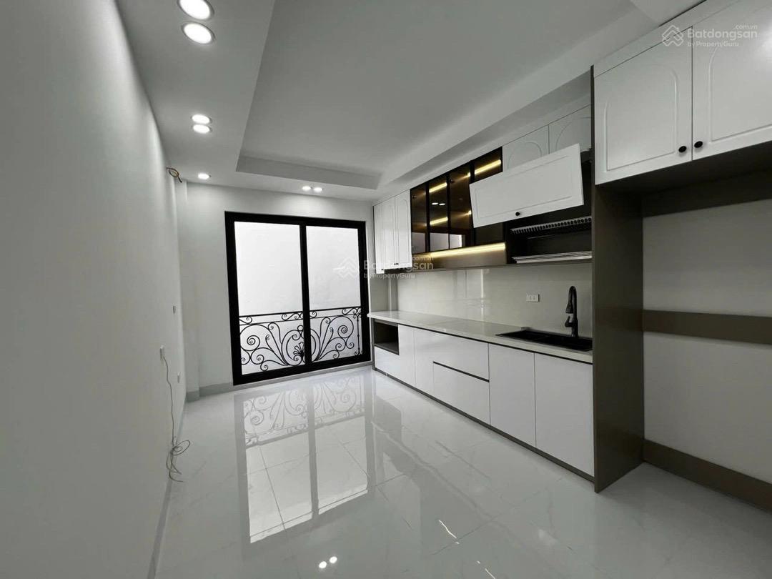 Bán nhà 32m2 Kim Ngưu - 6 tầng mới - thang máy - ngõ thông ra Times City - giá chỉ 8.65 tỷ