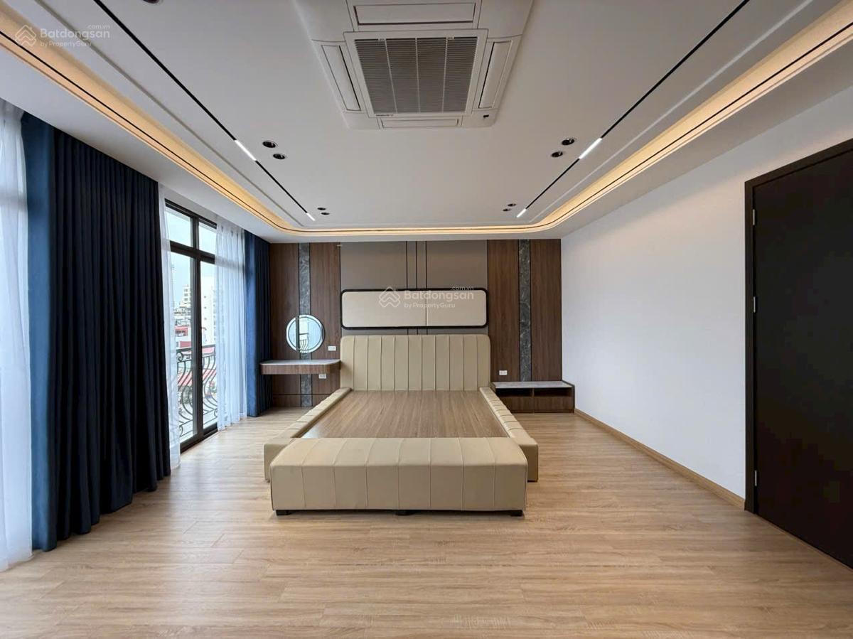 Mặt phố lô góc Vũ Miên, vỉa hè, gara ô tô, thang máy, view Hồ Tây, DT 50m2, MT 4,6m, 27,5 tỷ