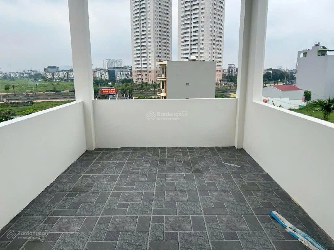 Bán nhà riêng 50m2, 5PN, 5 tỷ tại đường Di Trạch, Hoài Đức