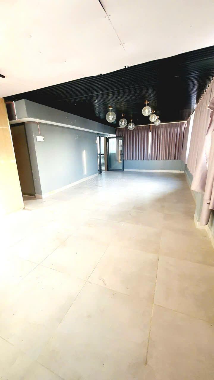 Cho thuê mặt tiền trống suốt 4 tầng - giá 30 triệu/tháng