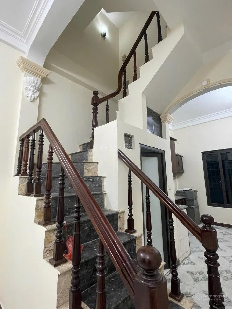 Nhà đẹp Khương Trung - 39m2 sử dụng - 4 tầng chắc chắn - gần hồ - gần ô tô - giá 6 tỷ
