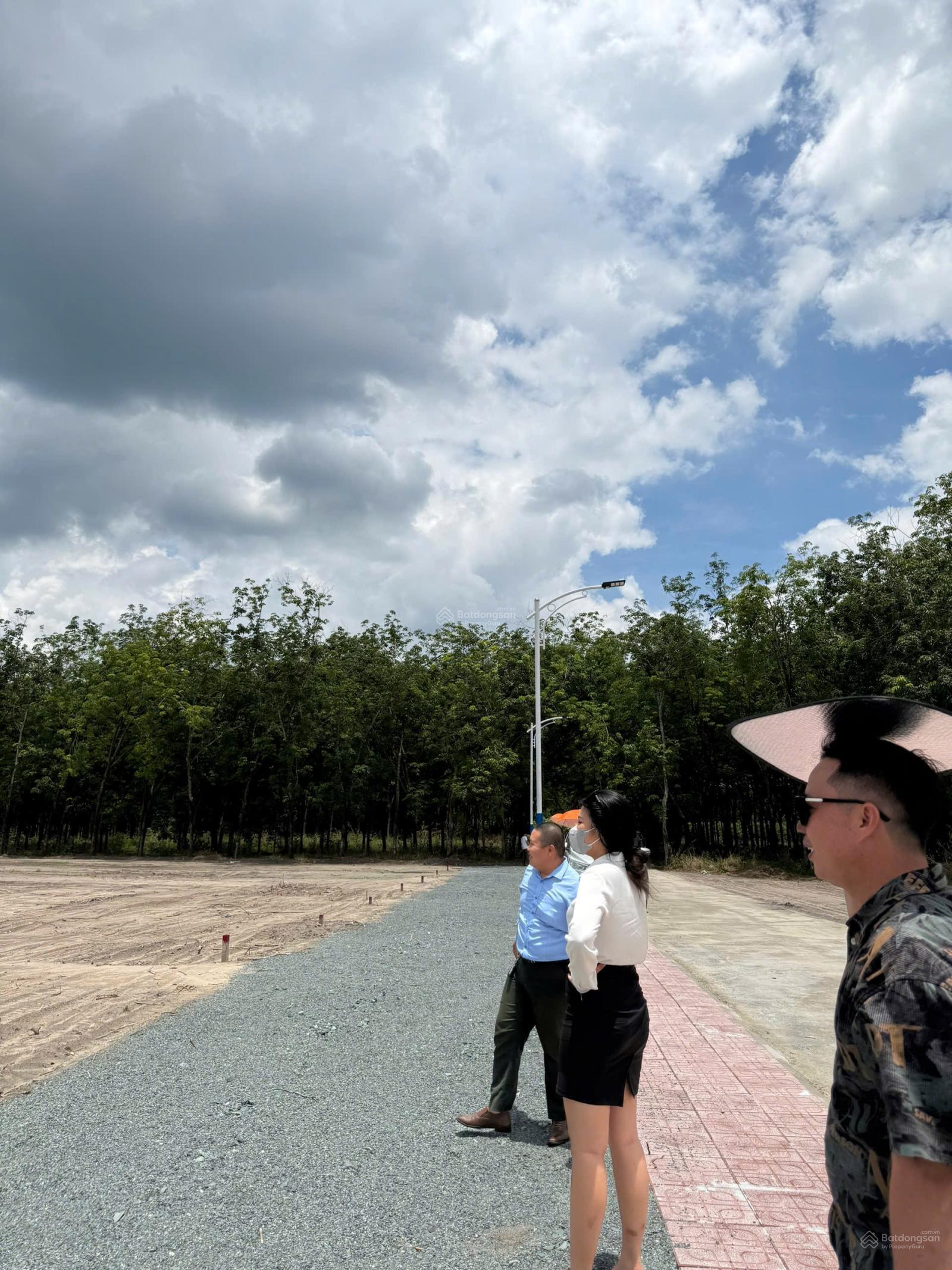 Đất ngộp 1000m2 giá 370 triệu phường Minh Hưng, Chơn Thành, liền kề Phúc Hưng Golden