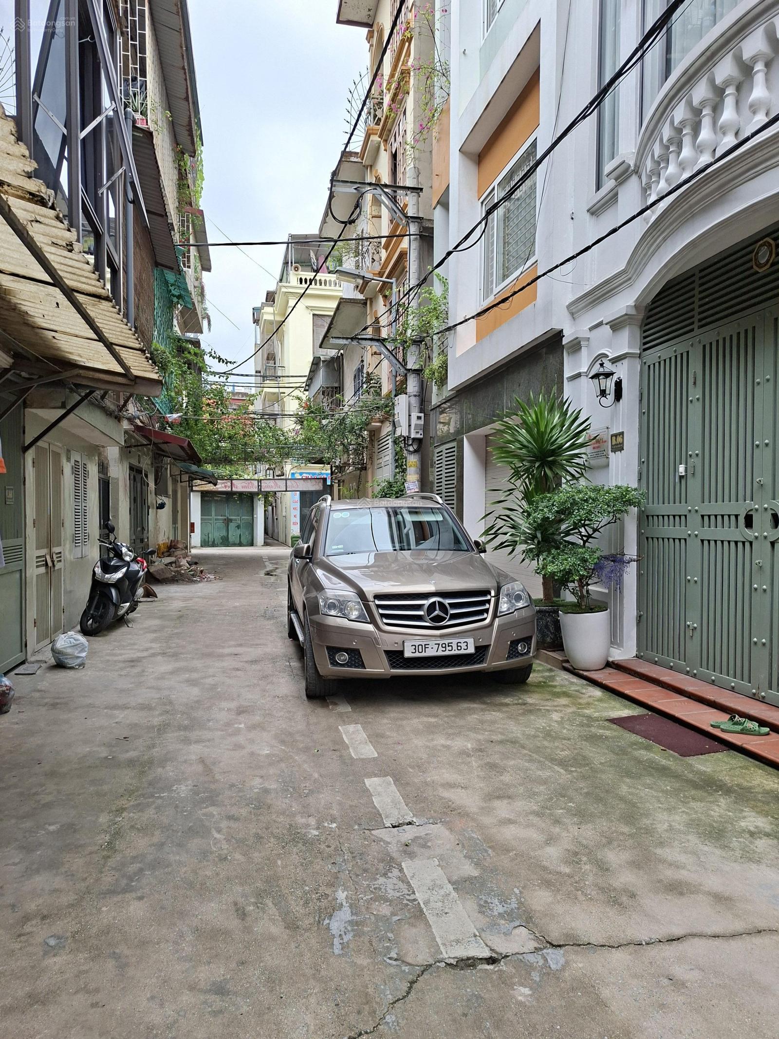 BÁN NHÀ RIÊNG PHỐ LÊ THANH NGHỊ_ VỊ TRÍ QUÁ ĐẸP - KHU PHÂN LÔ BÀN CỜ OTO ĐỖ CỬA - NGÕ NÔNG THÔNG