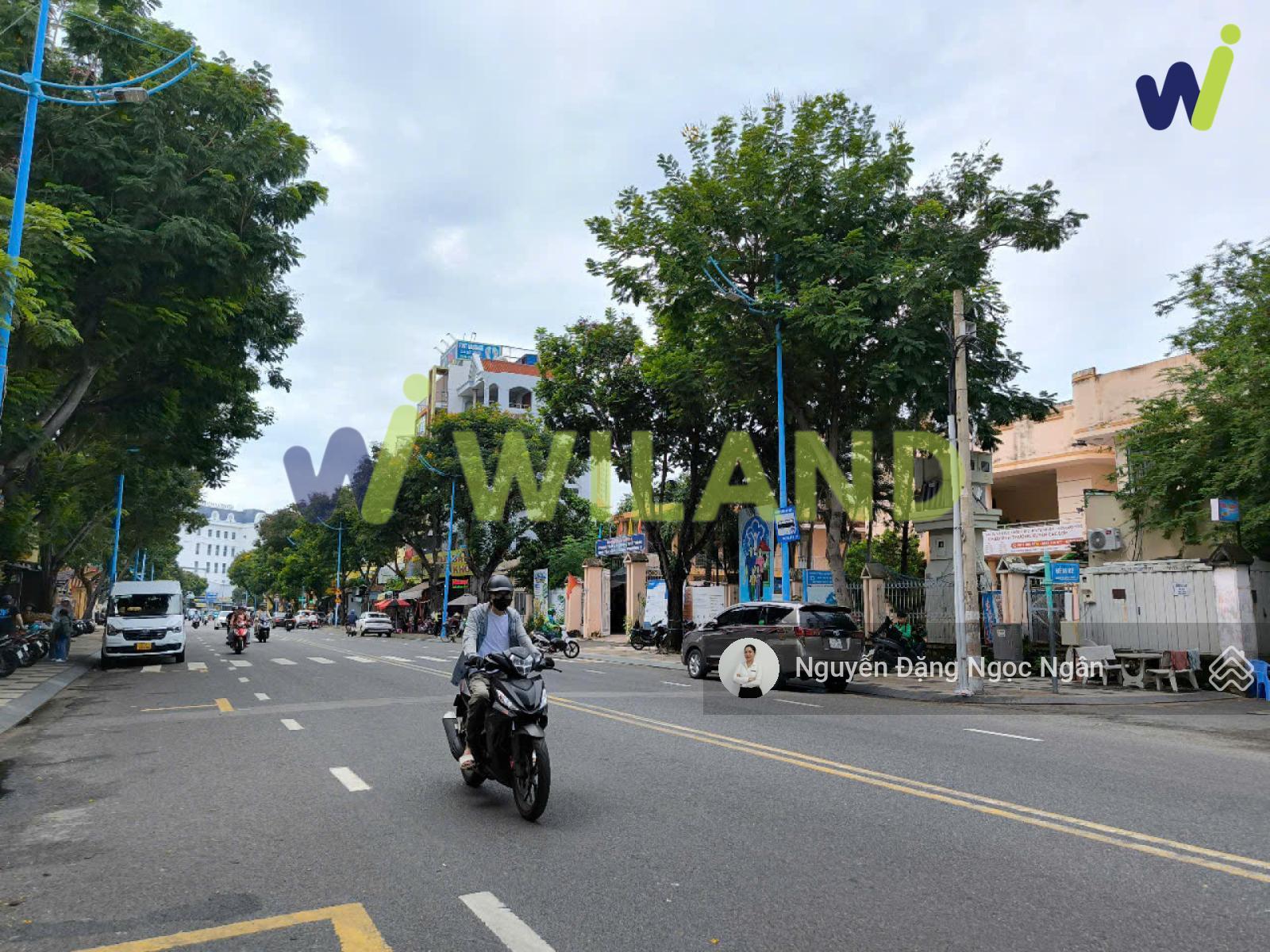 Cho thuê gấp nhà mặt phố 80A Hoàng Hoa Thám hàng hiếm giá tốt nhất khu vực
