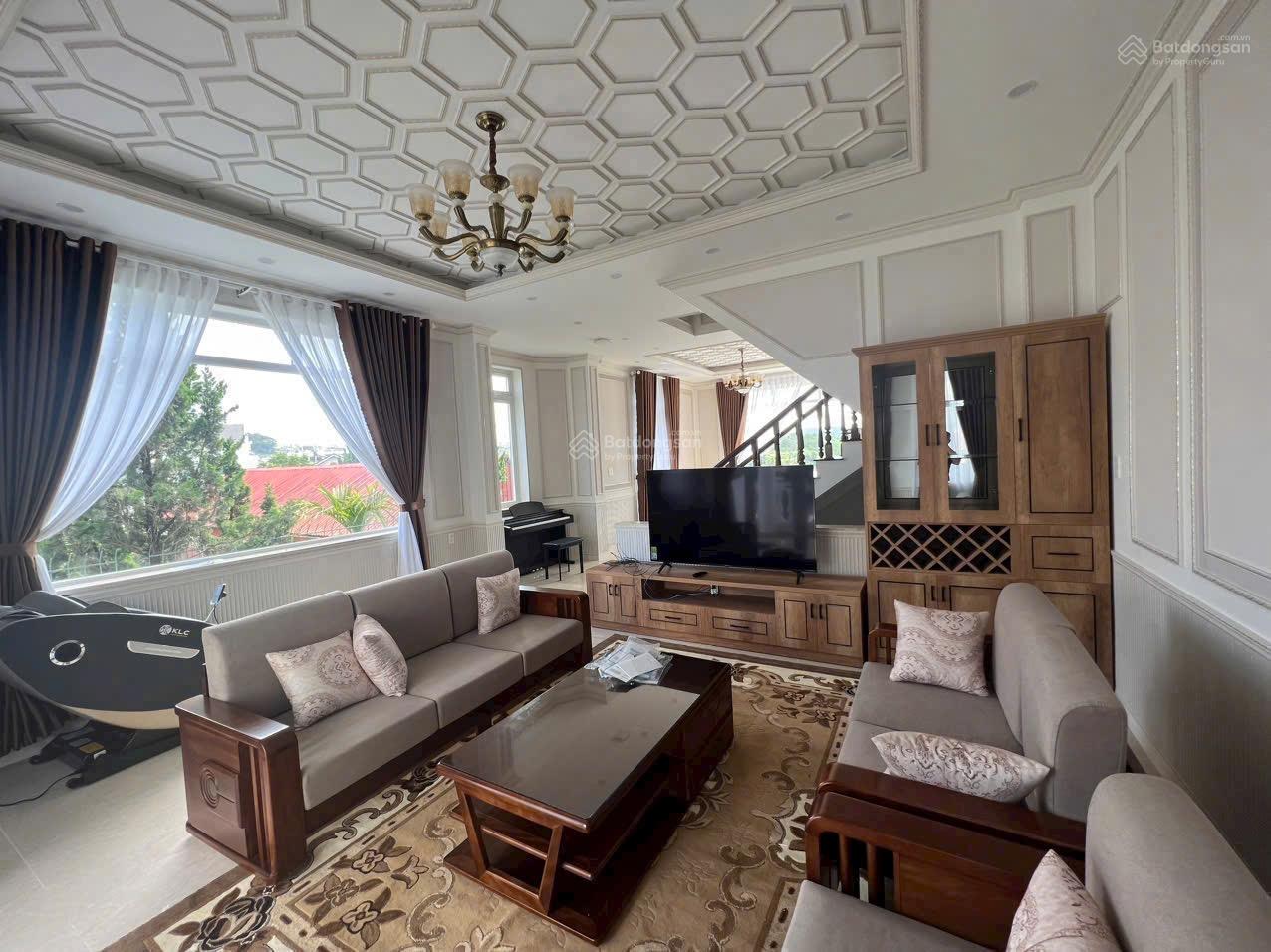 Bán villa An Sơn, P.3 (P. Xuân Hương), Đà Lạt - view thoáng nội thất cao cấp Bán villa An Sơn, P.3 (P. Xuân Hương), Đà Lạt - view thoáng nội thất cao cấp