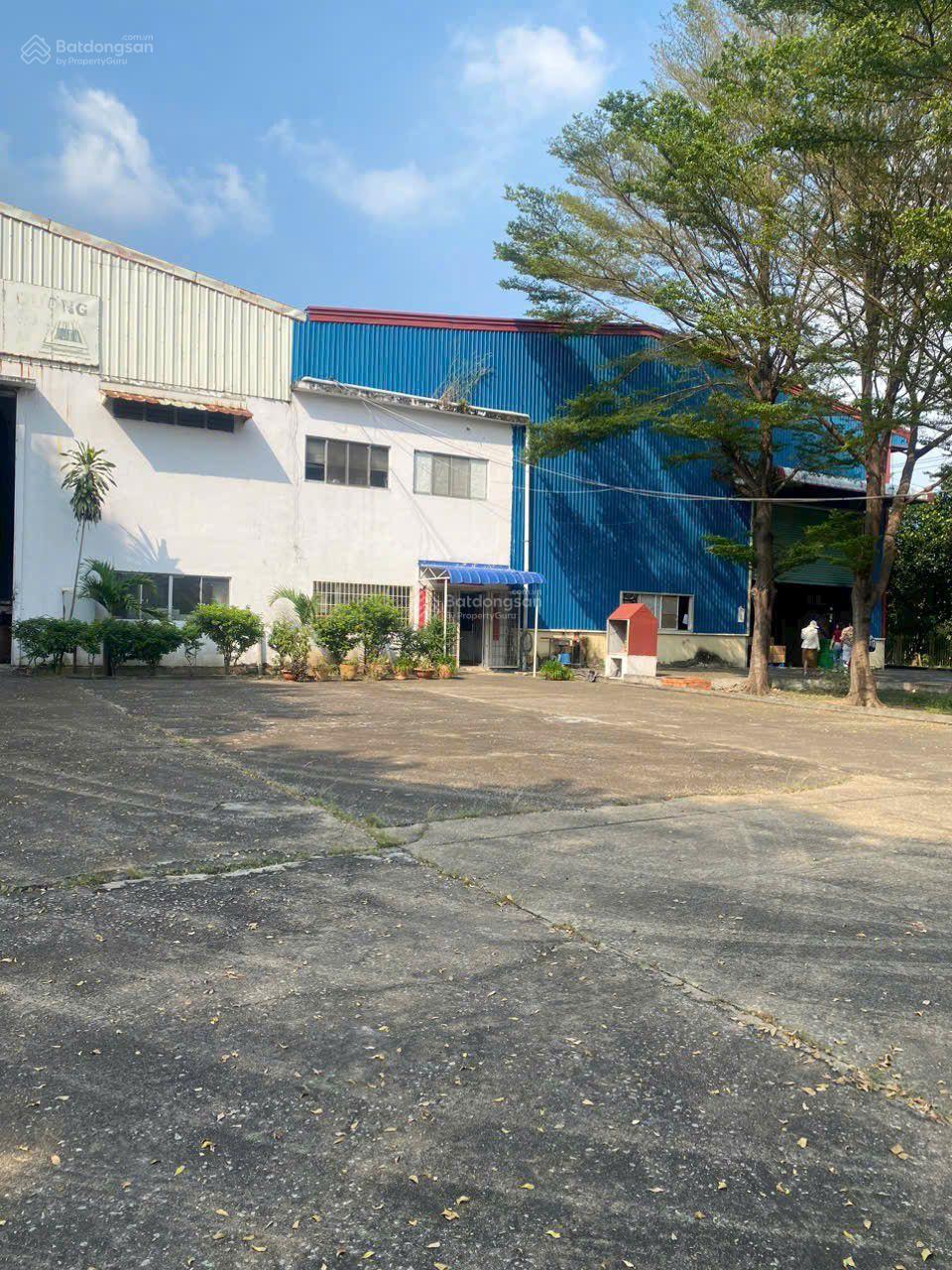 Bán nhà xưởng trong KCN Bến Cát, Bình Dương. DT 10000m. Giá 65 tỷ Bán nhà xưởng trong KCN Bến Cát, Bình Dương. DT 10000m. Giá 65 tỷ