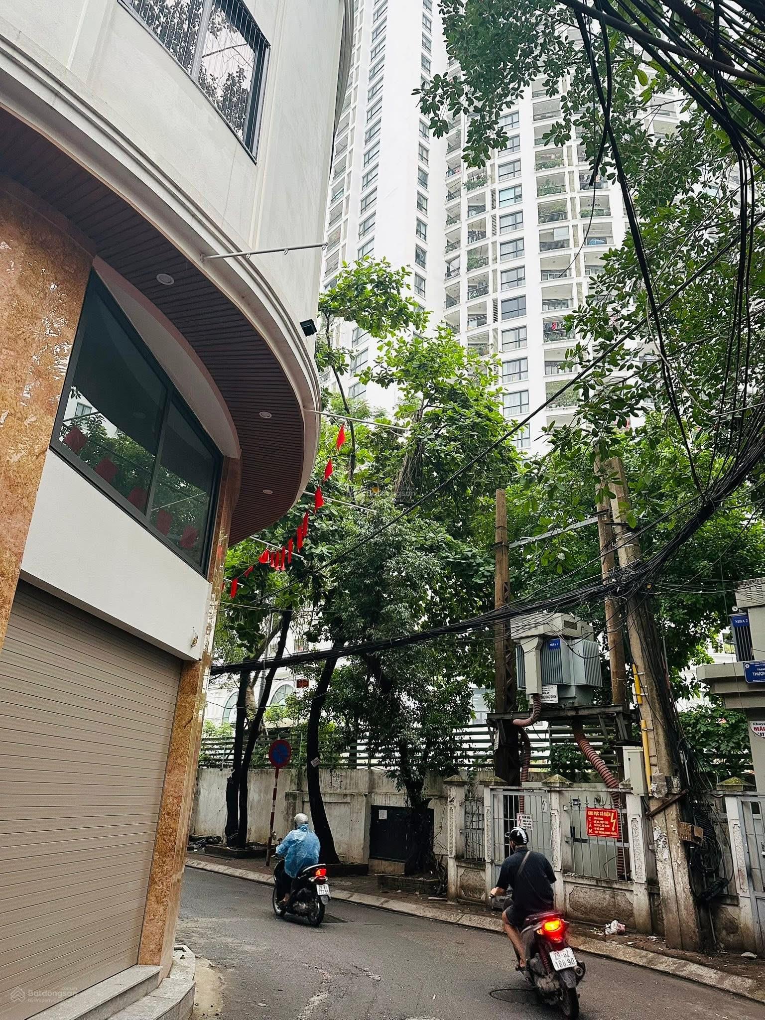 Mặt phố Cự Lộc - Lô góc 3 thoáng - Gần Royal City - 80m2, mặt tiền 5.2m,Giá 2x tỷ -Cơ hội vàng!