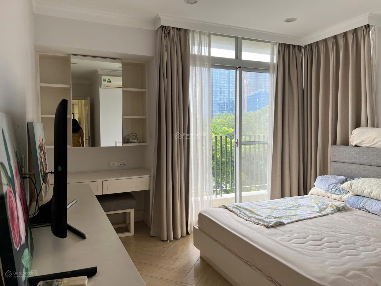 Bán CC Star Hill, 8,5 tỷ, 105m2, 3PN, 2WC, view đẹp, nhiều tiện ích, Tân Phú, Q7, HCM